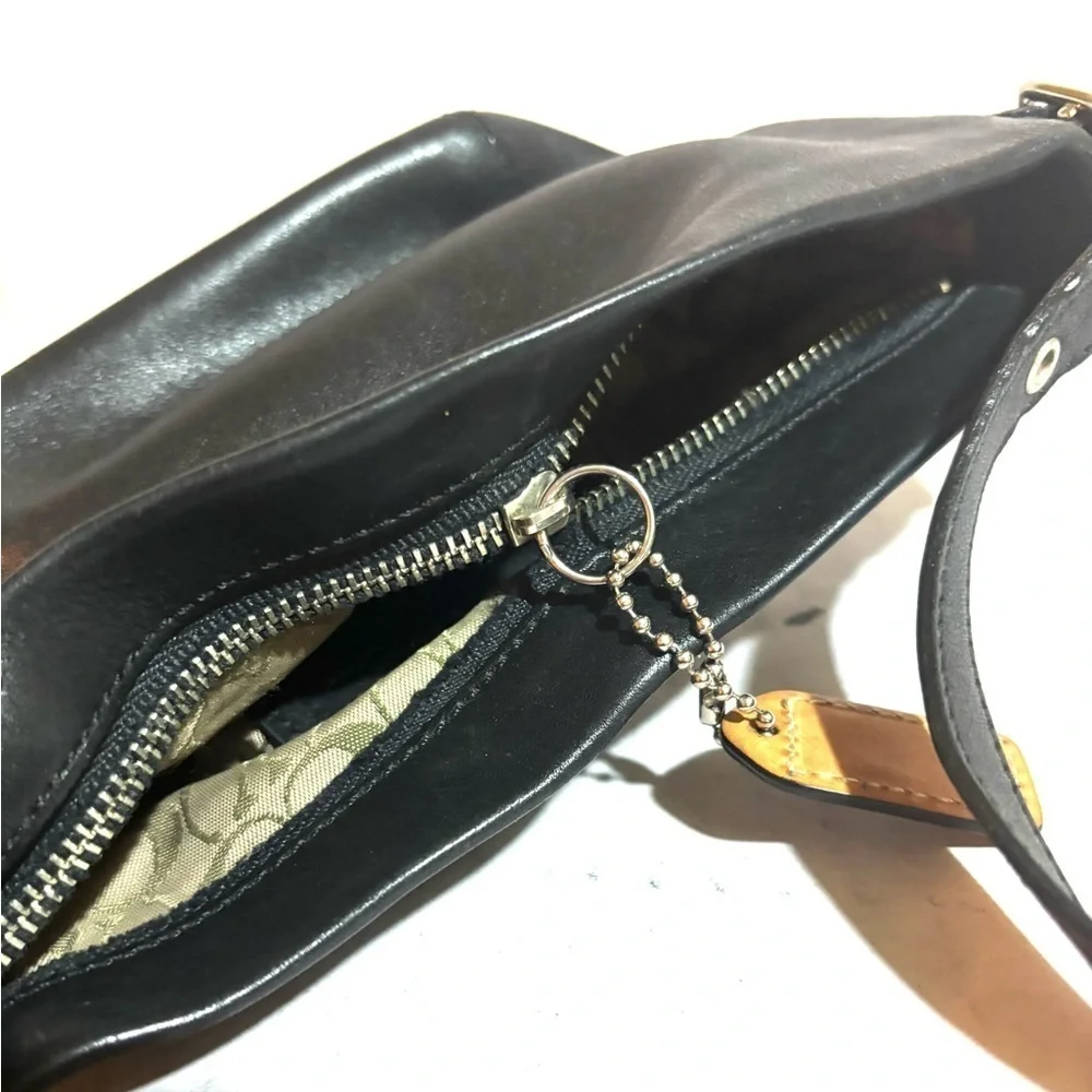Coach vintage black leather small shoulder handbag